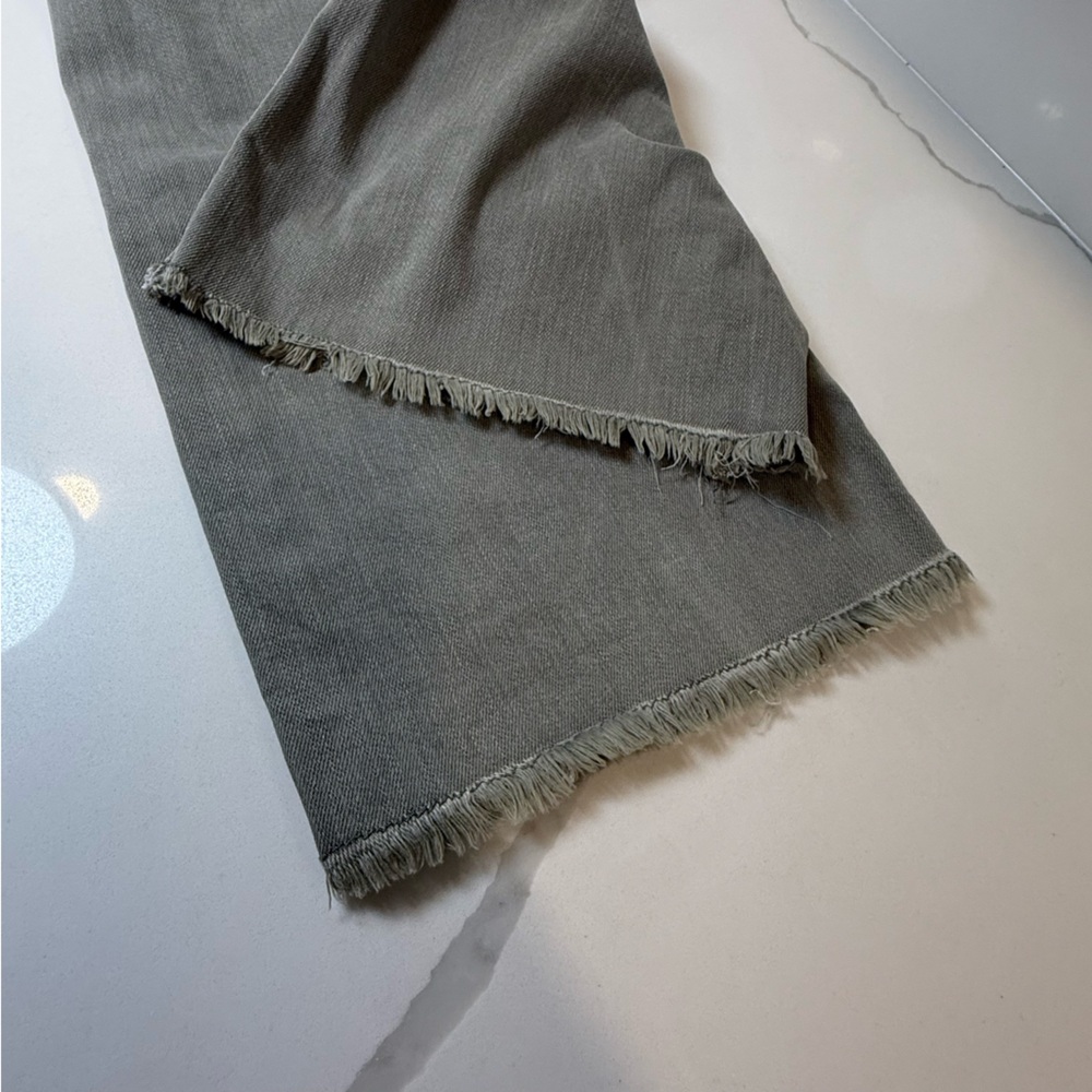 Judy Blue women's dyed wide leg cropped jeans olive green size 15/32 FLAW NOTED - Picture 8 of 16